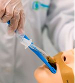 Escova De Dentes Hospitalar Com Succao Impacto Power Clean 2.jpg